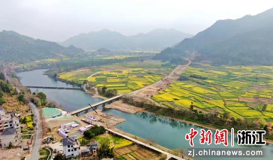俯瞰杭淳开衢州段项目。浙江交通集团 供图 俯瞰杭淳开衢州段项目。浙江交通集团 供图