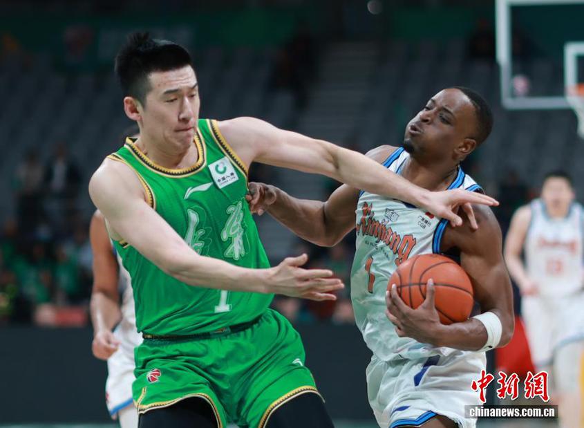 CBA常规赛第33轮：辽宁男篮主场87比75战胜新疆队