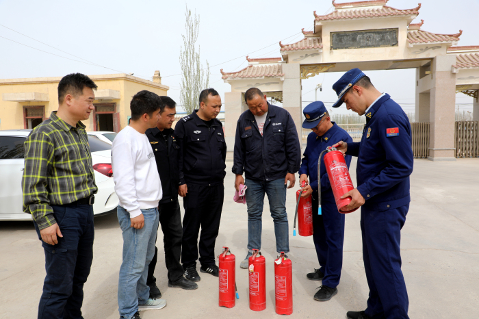 莎车县多部门联合开展清明节前安全检查 筑牢节日安全防线