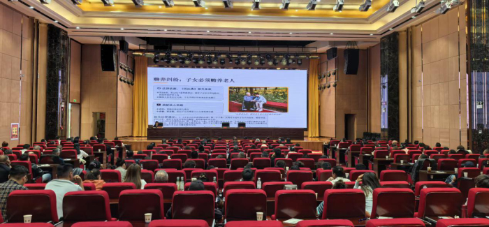 察布查尔县法院开展人民调解员、法律明白人专题培训