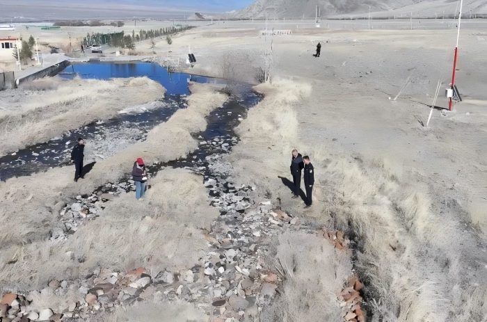 温泉县：巡山护绿保安全 守护碧水护生灵