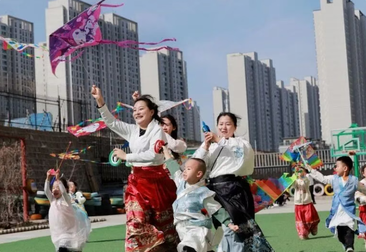 乌鲁木齐市：多维社区互嵌绘就民族团结新图景