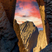 还在犹豫假期去哪？新疆的“诗与远方”，其实就在这→