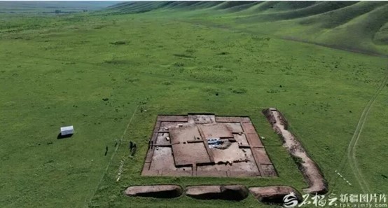 温泉县呼斯塔遗址。

