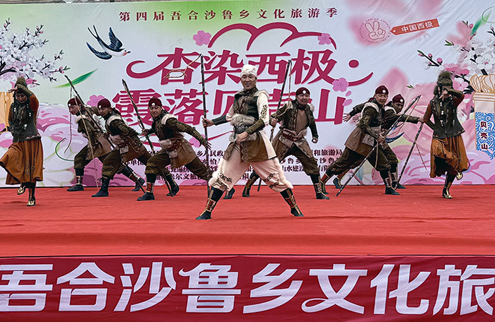 杏花没看够？来克州乌恰县，赴一场高原浪漫之约