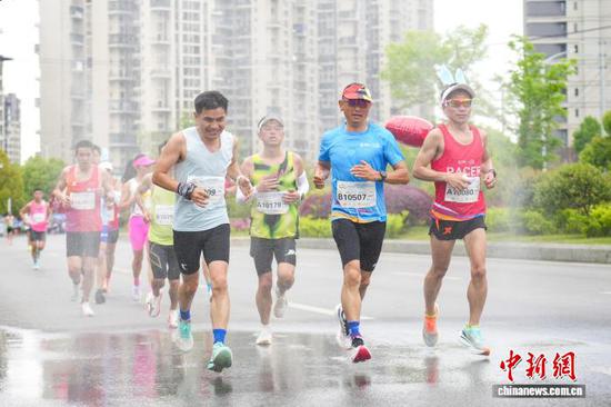 4月12日，赛事现场。吴浩宇 摄