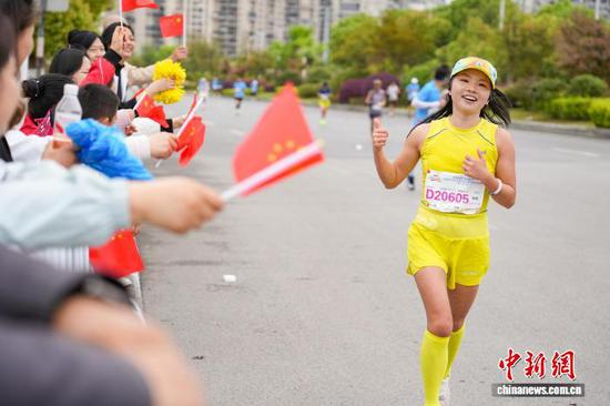 4月12日，赛事现场。吴浩宇 摄