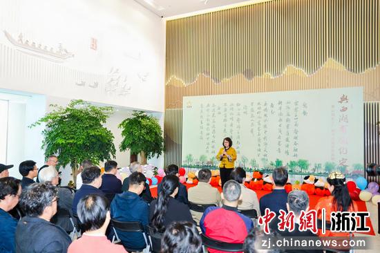 4月11日,启幕现场。(主办方供图) 4月11日,启幕现场。(主办方供图)