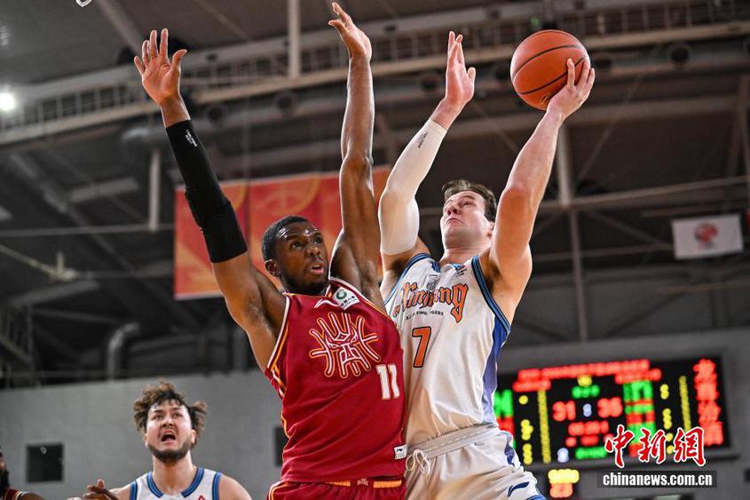 CBA常规赛：山西汾酒胜新疆伊力特