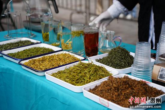 免费品茶区。 免费品茶区。