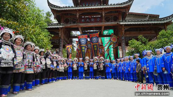 剑河县观么镇高雍苗族“三月三”民俗活动，迎宾活动现场。姜泽光 摄