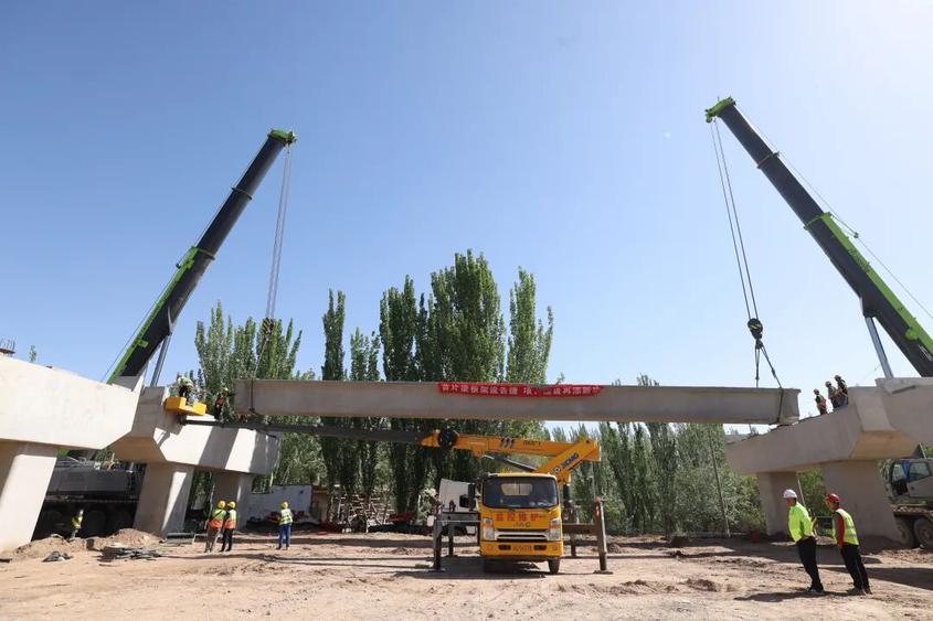 直擊現(xiàn)場！喀什市世紀大道改造新進展來了