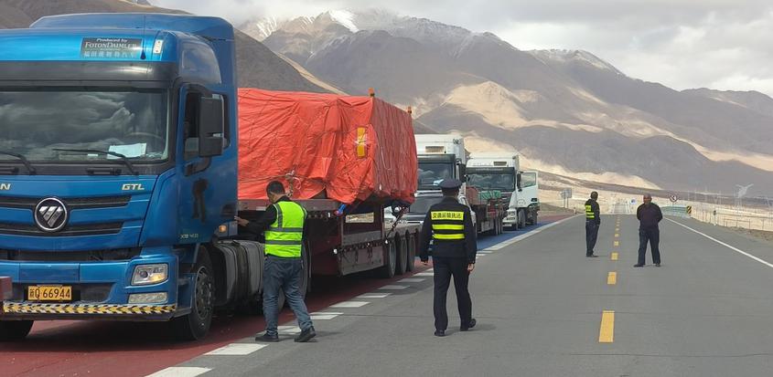 今年首批！新疆喀什至巴基斯坦水電站大件運輸順利啟程
