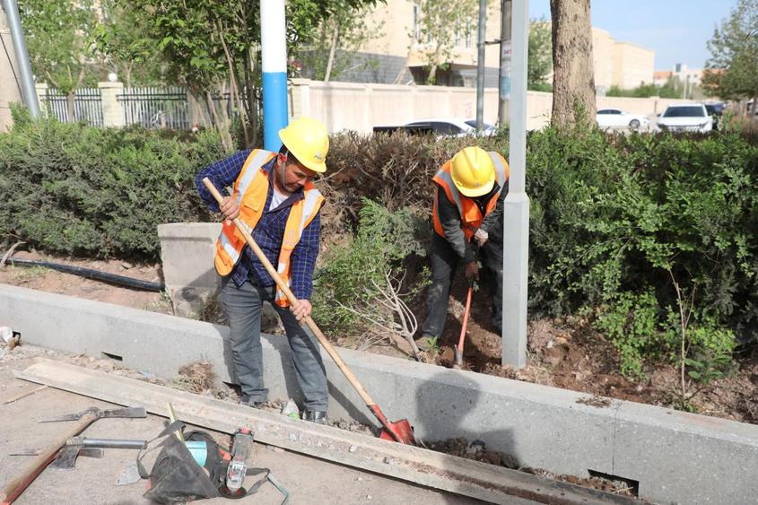 道路“煥新”進行時！疏附縣幸福路將煥新升級