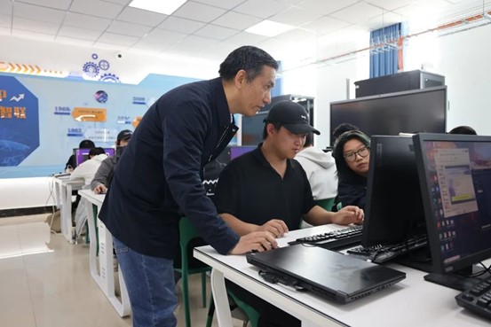 两次援疆，他说：好像我本来就属于这里！