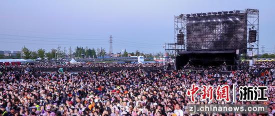 音乐会现场人头攒动。嘉善县委宣传部供图