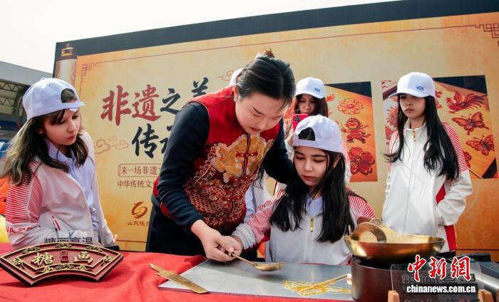 中国—中亚青少年文艺交流会在新疆举办