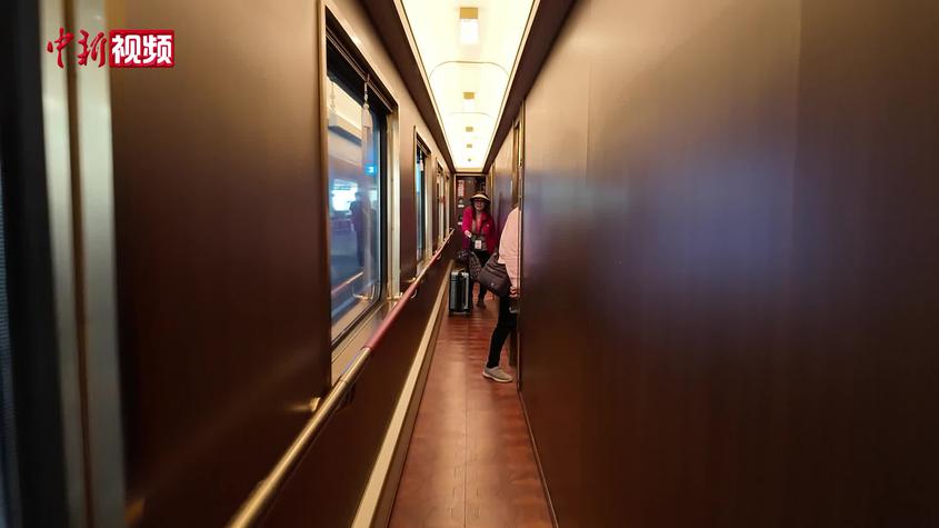 2026年首趟“新东方快车”开启“新疆游”