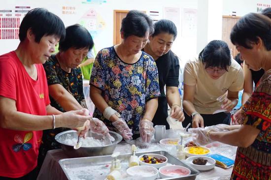 社区为老年人开展传统节日庆祝活动&nbsp;社区供图