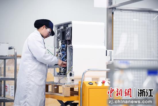 桐庐生产基地持续提升高端科研仪器本地制造能力。主办方供图