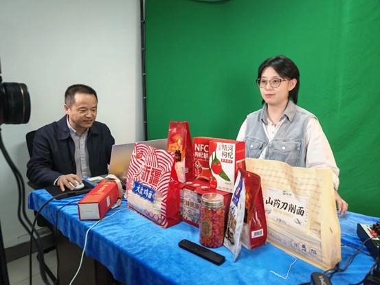 这位“广电老兵”，写给博州一份深情答卷……