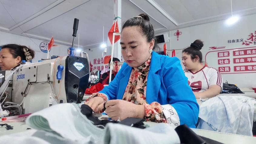 旅游带火“爆款”！伽师文创产品这样“圈粉”→