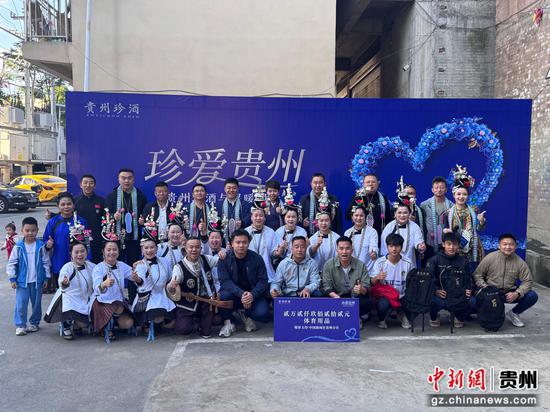 图为活动现场。