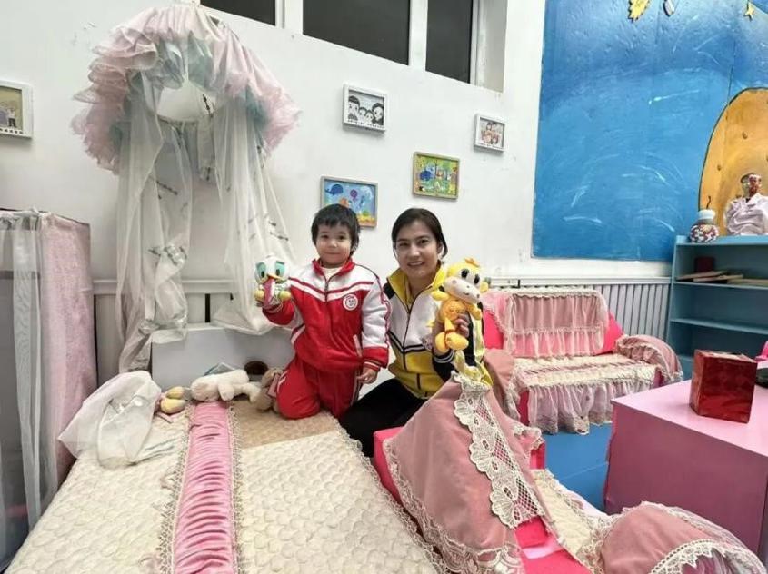 以平凡微光映时代星河——记全国五一劳动奖章获得者艾米拉古丽·阿不都