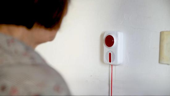 峰南社区为老年房全部安装了5G门铃 陈舒晓供图