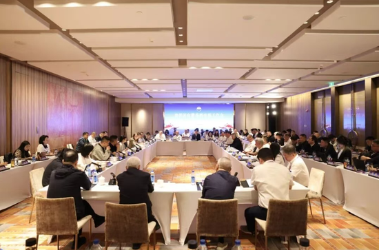 贵州茅台酱香系列酒市场工作会召开