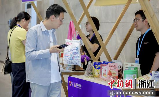 现场设品鉴区。主办方&nbsp;供图