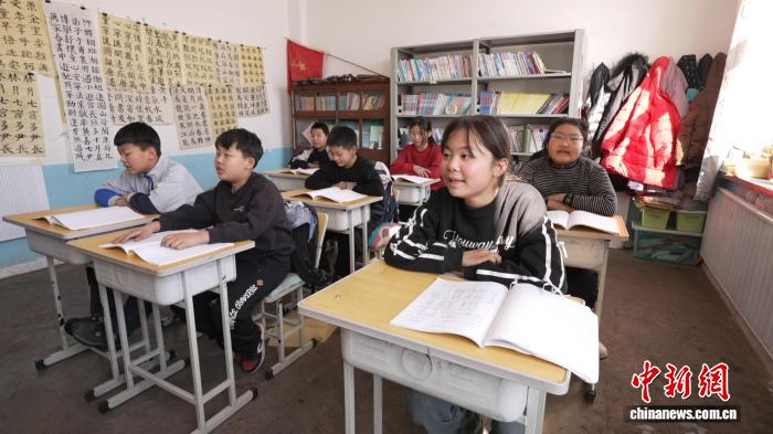 （寻味中华｜艺林）从口耳相传到古调新声：达斡尔族乌钦演绎时代“新说唱”