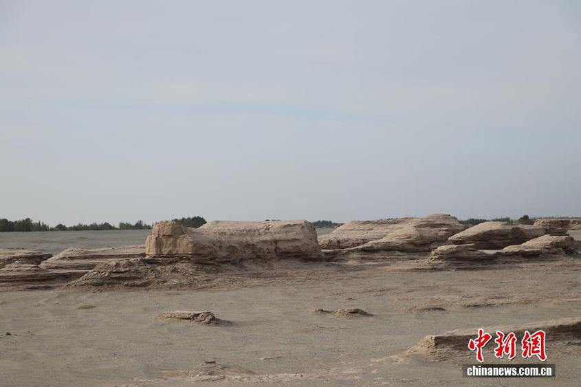 新疆米兰古城遗址：戈壁上的丝路明珠