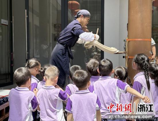 活动现场。双峰乡&nbsp;供图