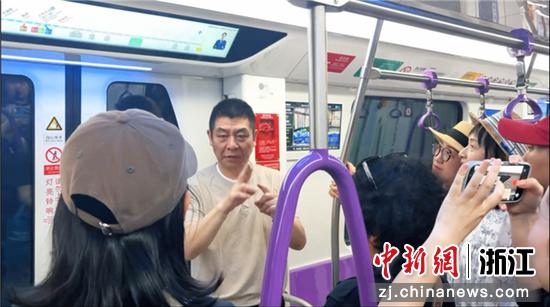 杭州地铁上线手语播报服务。主办方供图