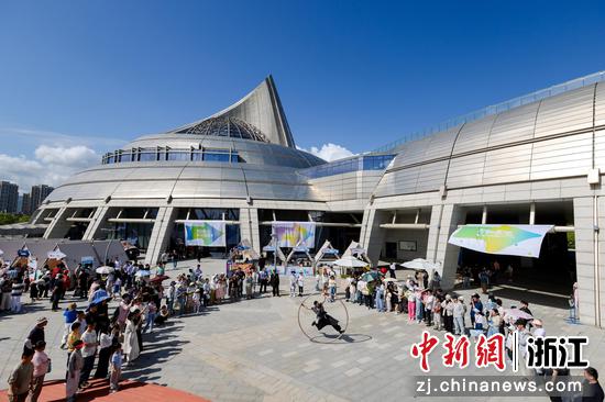 近日,位于浙江宁波的中国港口博物馆一景。 (主办方供图) 近日,位于浙江宁波的中国港口博物馆一景。 (主办方供图)