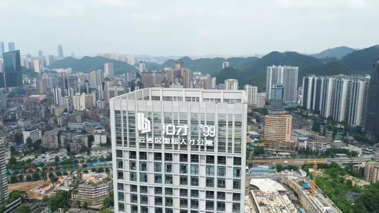 区位优越，交通便捷。