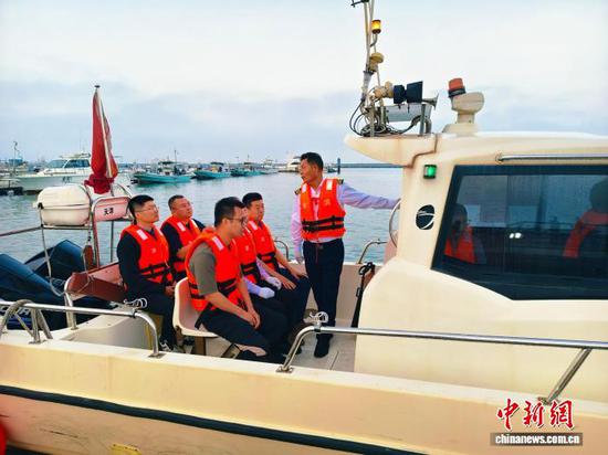 近日,天津率先推出“非工作时间”游艇培训班。(天津海事局供图) 近日,天津率先推出“非工作时间”游艇培训班。(天津海事局供图)
