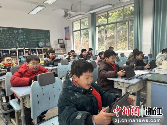 封家小学学生学习场景。（资料图，封家小学供图）