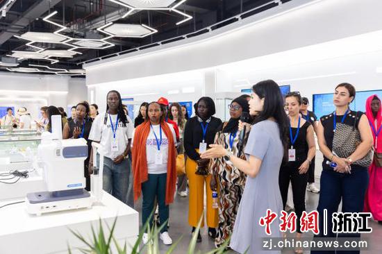 参访过程中。温医大供图