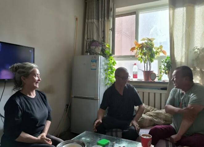 新疆伊宁这个小区有十多个民族，为啥都认“老迪”？