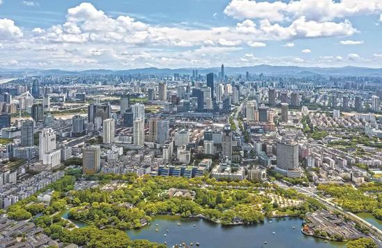 宁波经济社会发展日新月异。图为宁波城市风貌。柴铮 摄