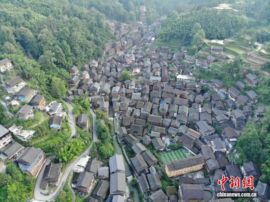 图为6月4日，航拍贵州省榕江县大利侗寨。