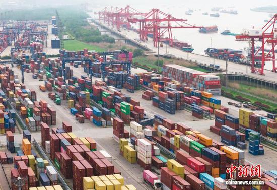 报告：2025年中国海港城市港口经济增加值达7万亿元