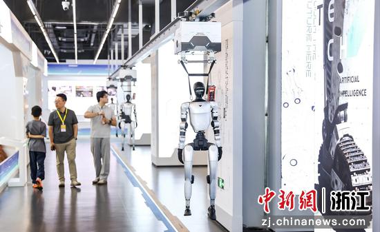 国家人工智能应用中试基地（具身智能）内景。郭其钰供图