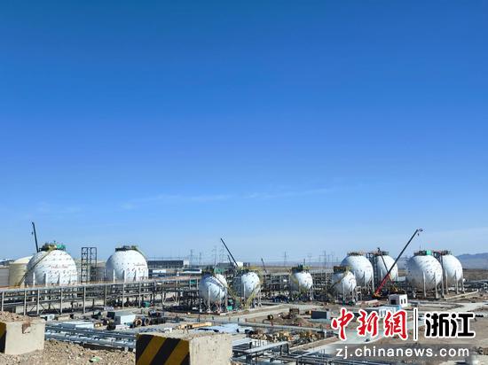 物产中大实业下属元通不锈钢配供巨化集团的高性能硅氟新材料一体化项目。 物产中大实业 供图 物产中大实业下属元通不锈钢配供巨化集团的高性能硅氟新材料一体化项目。 物产中大实业 供图