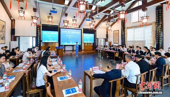 6月15日，贵州省科学技术协会与贵州大学联合举办的“2026中国(贵州)—泰国科技文化交流活动”在贵州大学中国文化书院举行。贵州省科协供图
