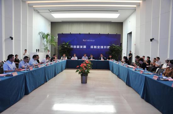赫章县赴北京开展产业招商推介活动 张欣 摄