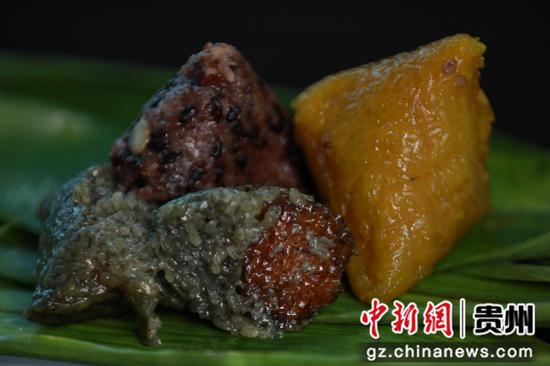 剑河本地特色灰碱粽