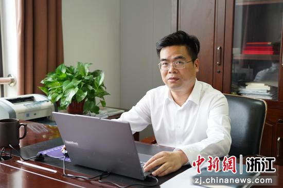 杭钢集团先进科技工作者、菲达环保电控技术负责人钟剑锋。杭钢集团&nbsp;供图